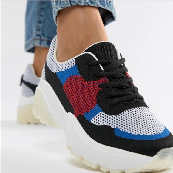 🌺HP🌺 Colorblock Sneakers - Picture 3 of 8